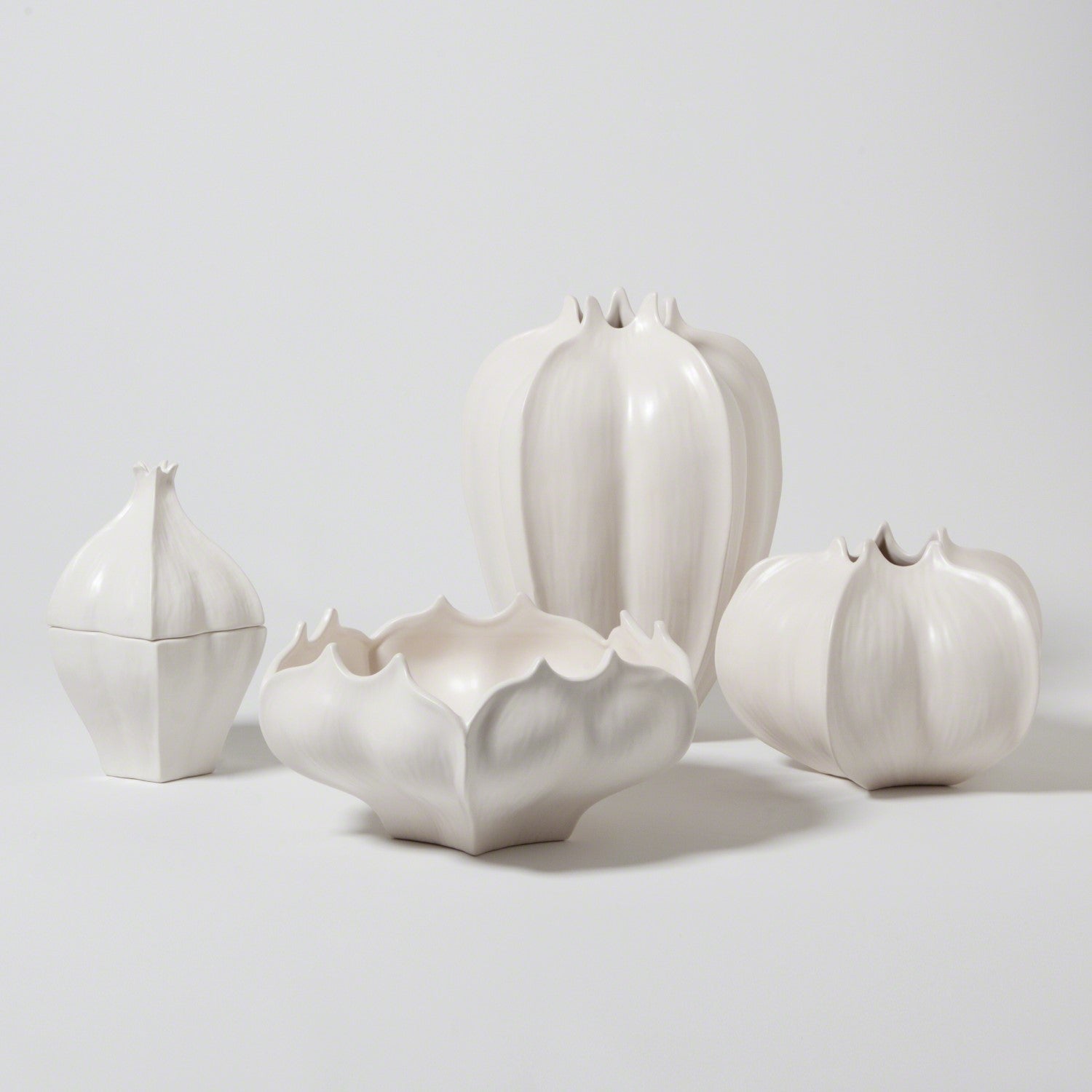Global Views Star Fruit Vases image 1