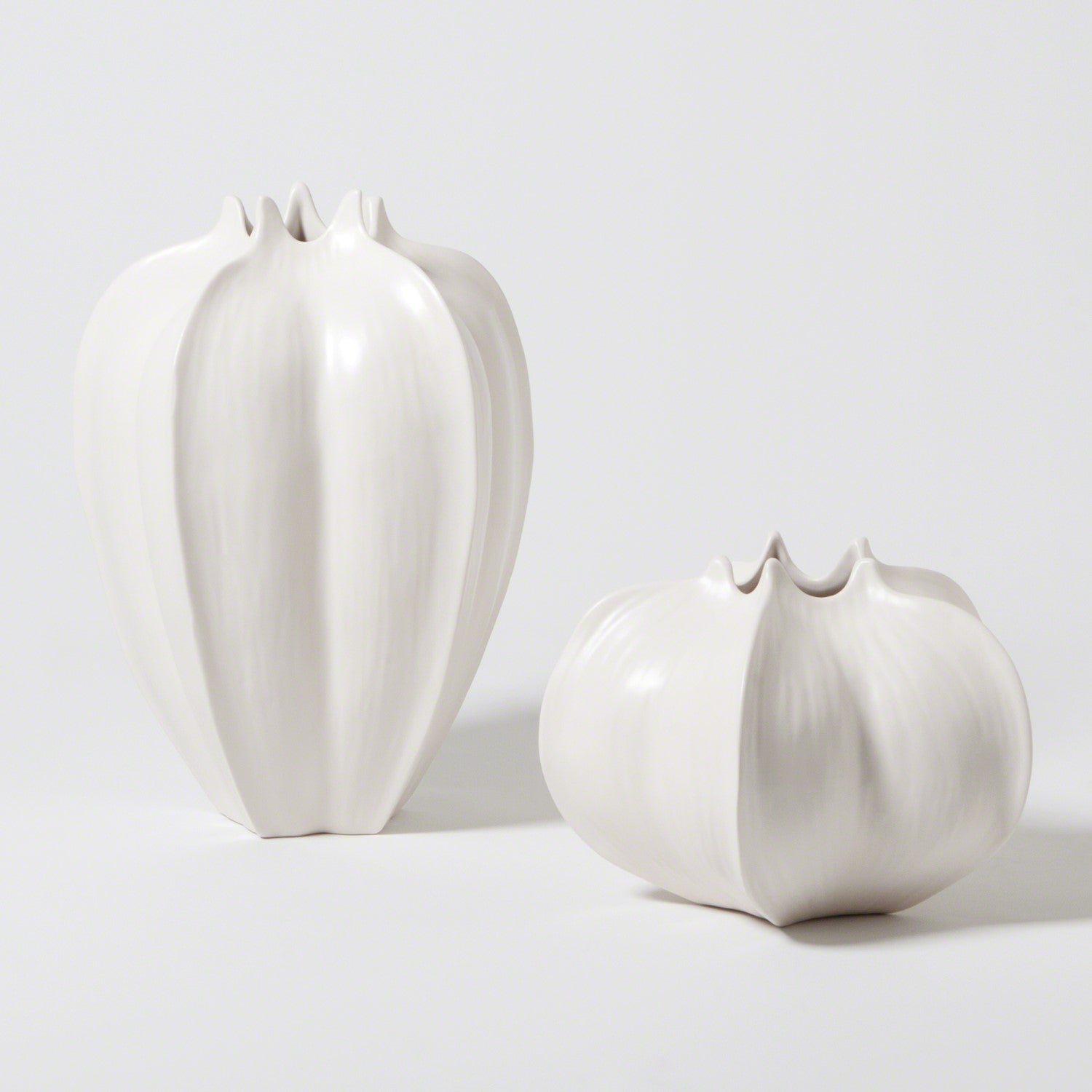 Global Views Star Fruit Vases image 0